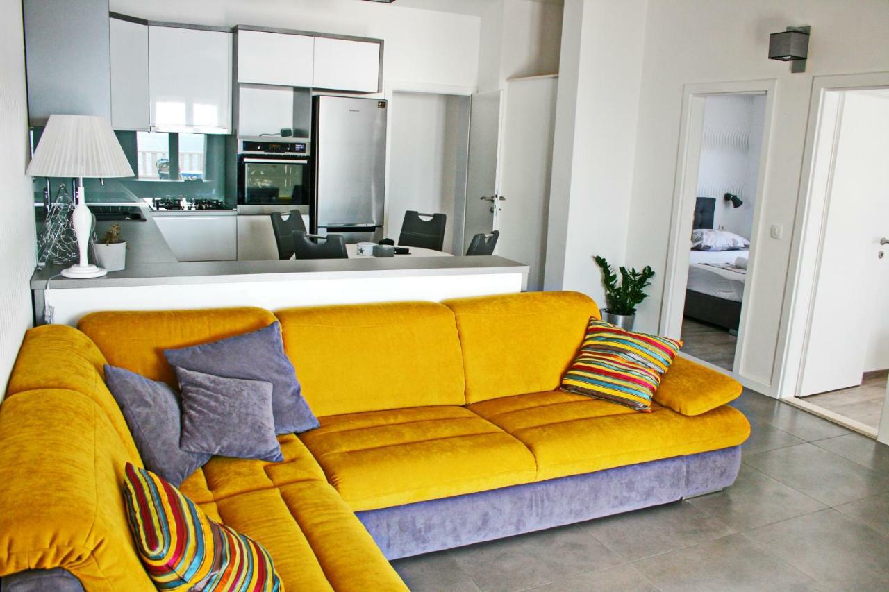 Apartment Mira II ตราสนิสเซ ภายนอก รูปภาพ